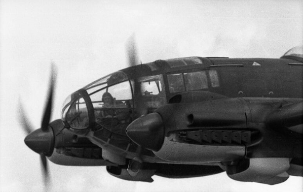 1940-1941년 독일 공군의 주력 폭격기 '하인켈 He-111' (사진 : 독일 연방문서보관소)