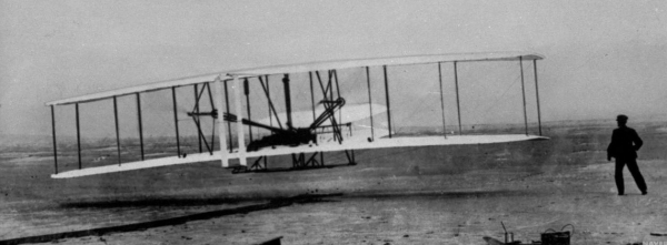 라이트 형제의 최초 동력 비행모습(1903)