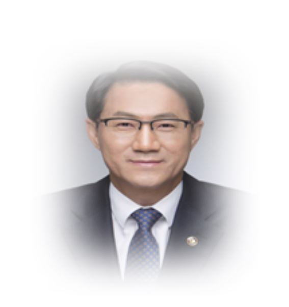©데일리포스트=경영혁신위원장으로 위촉된 김성렬 전 행정자치부 차관 / 새마을금고중앙회 제공