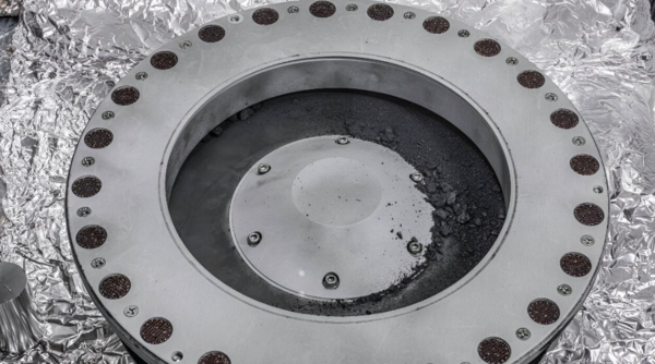소행성 베누로부터 채취한 자갈 등 샘플 ⓒ데일리포스트=이미지 제공/NASA
