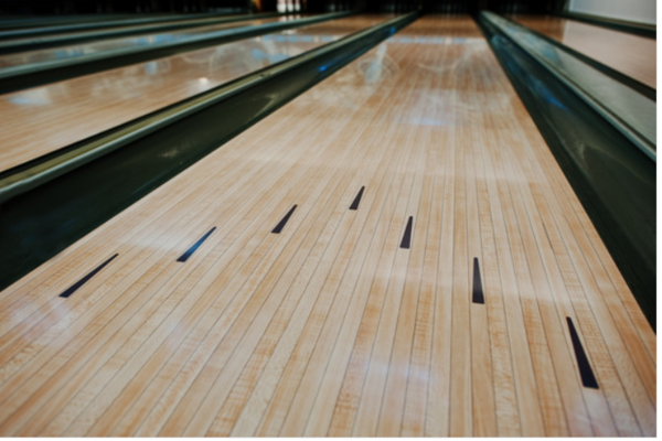 볼링 레인 표면의 보드 구조:총39개의 보드가 좌우로 나란히 배열돼 있으며, 투구 위치와 궤도 분석의 기준이 된다. ⓒ데일리포스트=이미지 제공/Flickr  