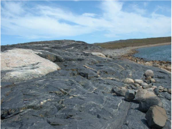 이 지층에서 발견된 변성 반려암은 그 연대에 대한 새로운 정보를 제공한다.  ⓒ데일리포스트=이미지 제공/Jonathan O’Neil