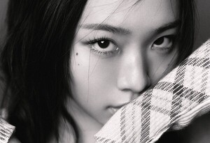 모델 김유민, '구원하소서'로 배우 데뷔...첫 작품부터 '고난도 감정 연... - 뉴스 썸네일 이미지